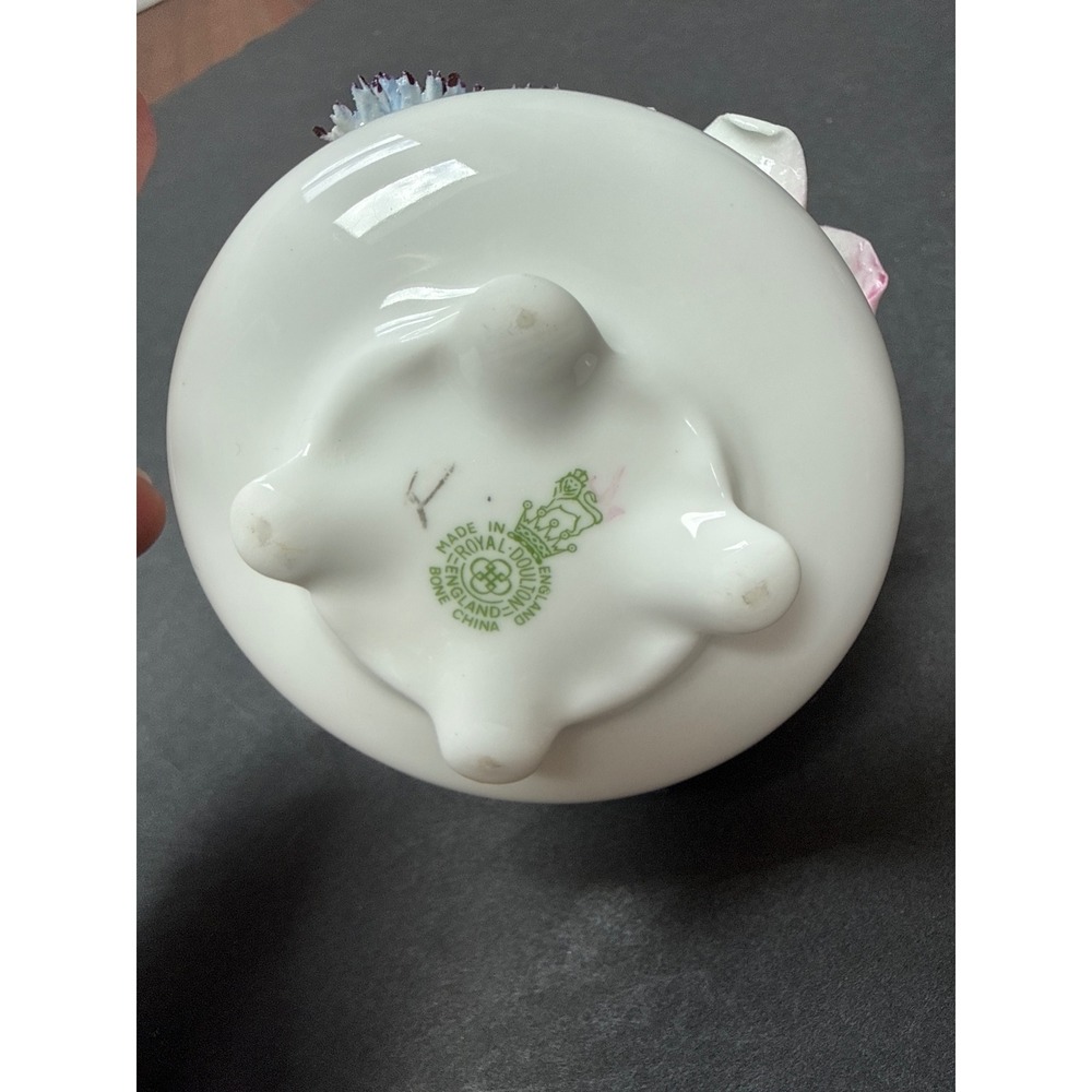 VTG Royal Doulton Bone China Floral Basket Mixed Flowers Excellent Condition - Picture 6 of 6